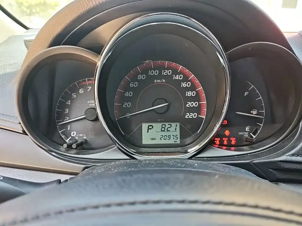 Toyota Vios 1.5L CVT Chuangxing Edition 2022 — фото 12