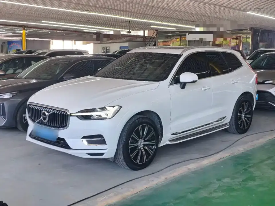 Volvo XC60 T5 AWD Momentum 2021