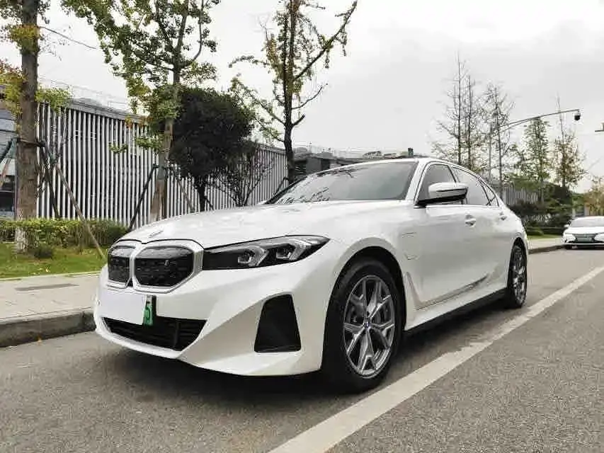 BMW i3 eDrive 35 L 2024
