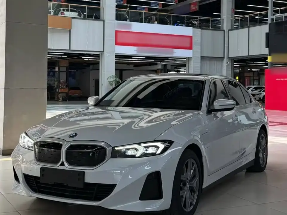 BMW i3 eDrive 35 L 2024