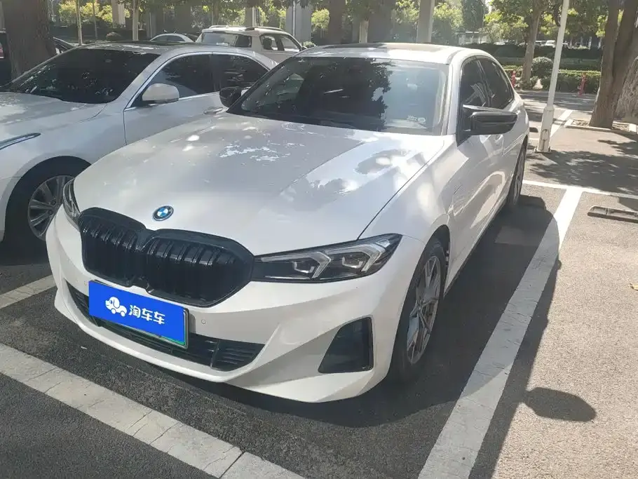 BMW i3 eDrive 35 L 2023