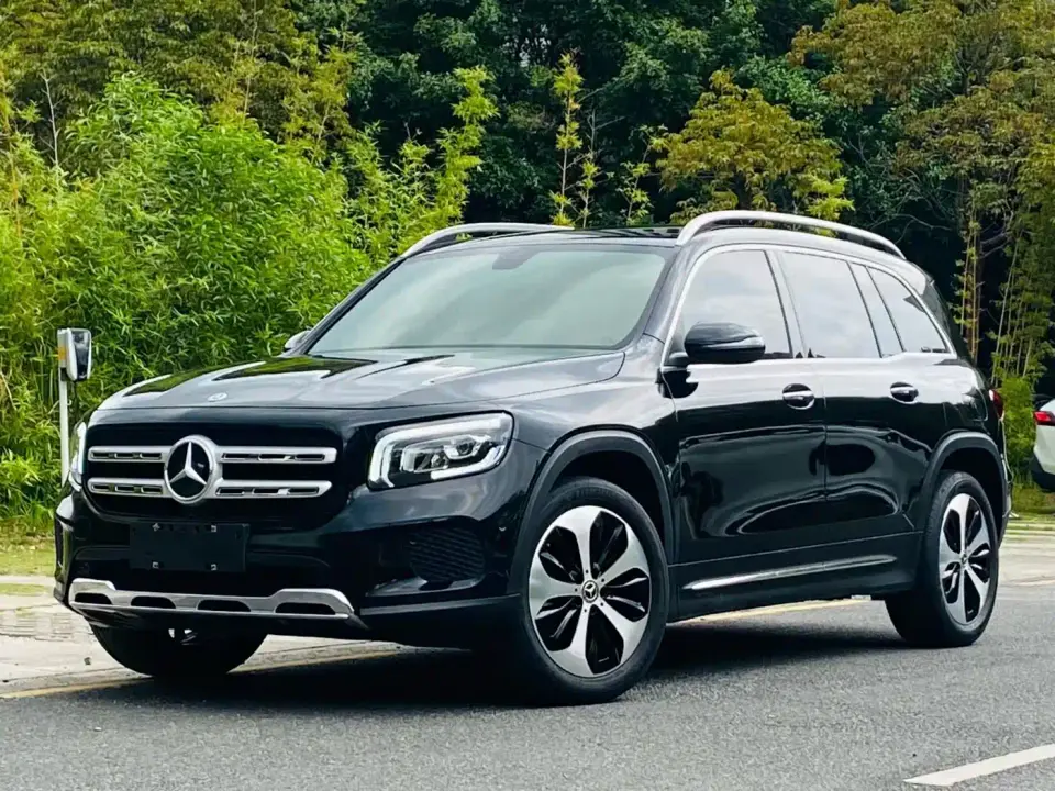 Mercedes-Benz GLB-Class Model GLB 200 Dynamic Edition 2022