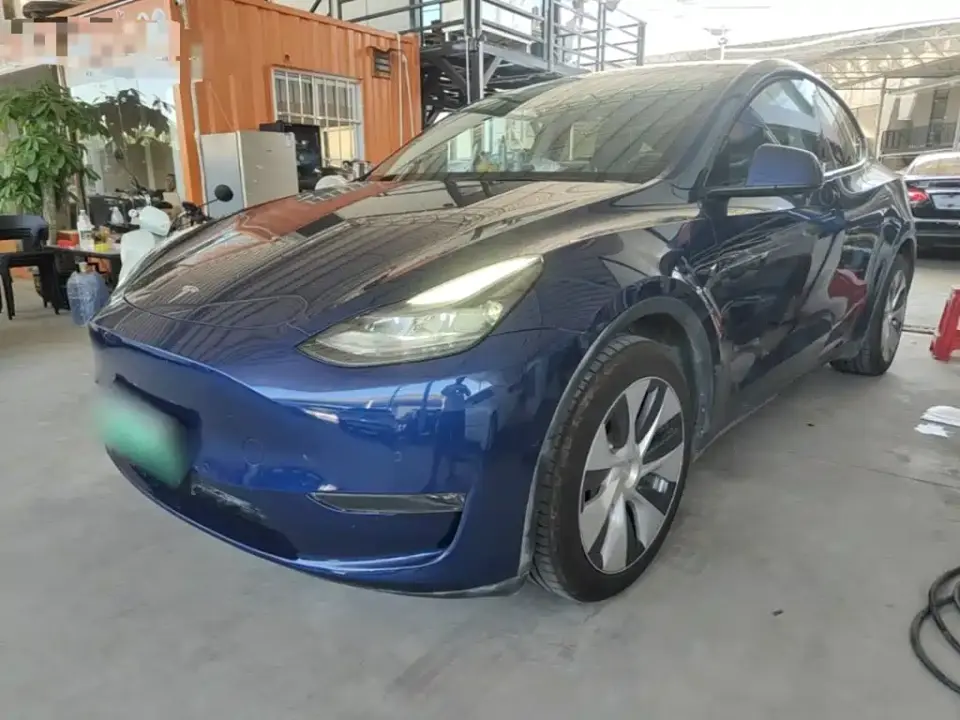 Tesla Model Y Long Range All-Wheel Drive Edition 2023