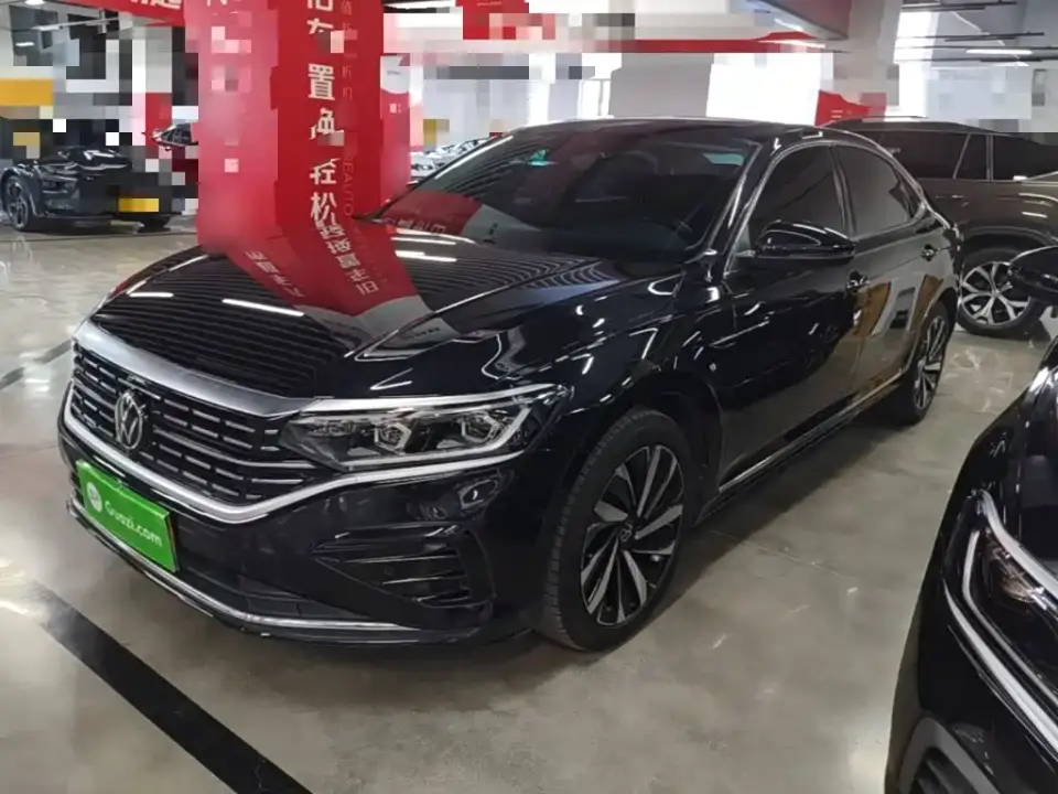 Volkswagen Passat Facelift 330TSI Luxury Edition 2023