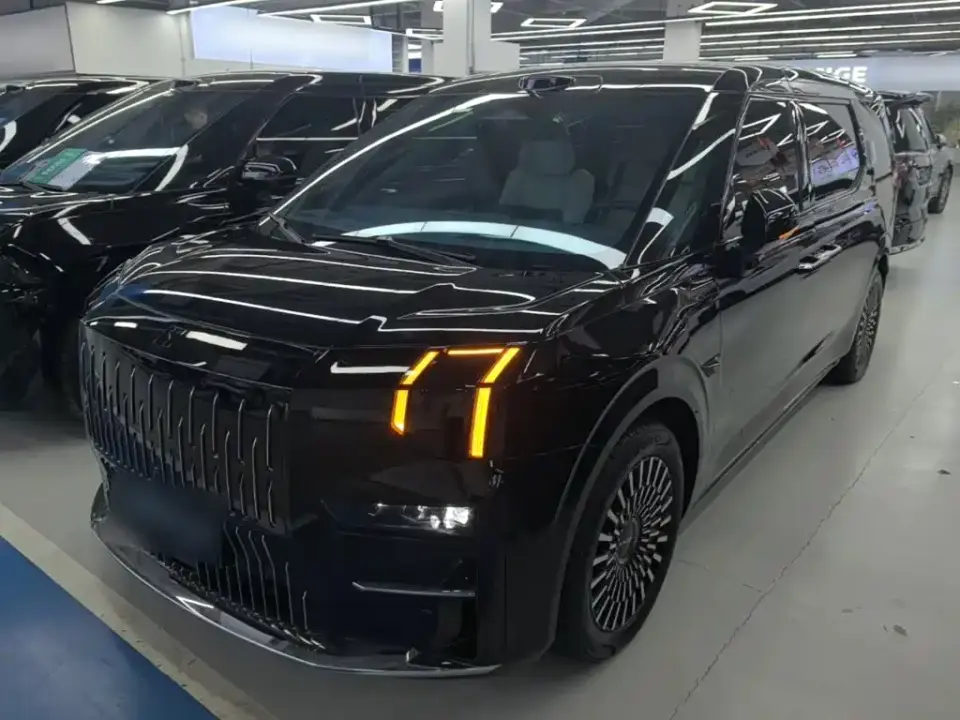 Zeekr 009 6-seat Executive AWD 108kWh 2024