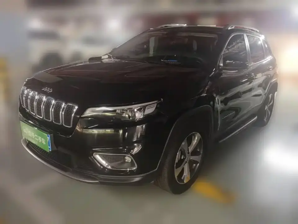Jeep Cherokee 2.0T 4WD Adventure Edition China VI 2019