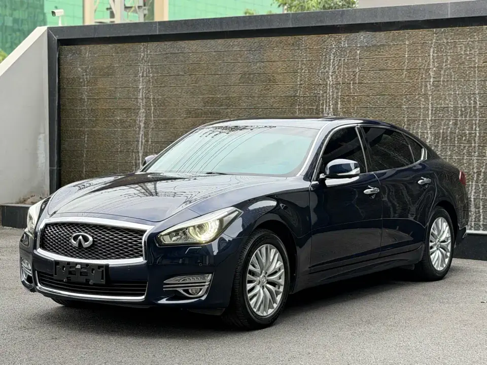 Infiniti Q70 Q70L 2.0T Luxury Edition 2020