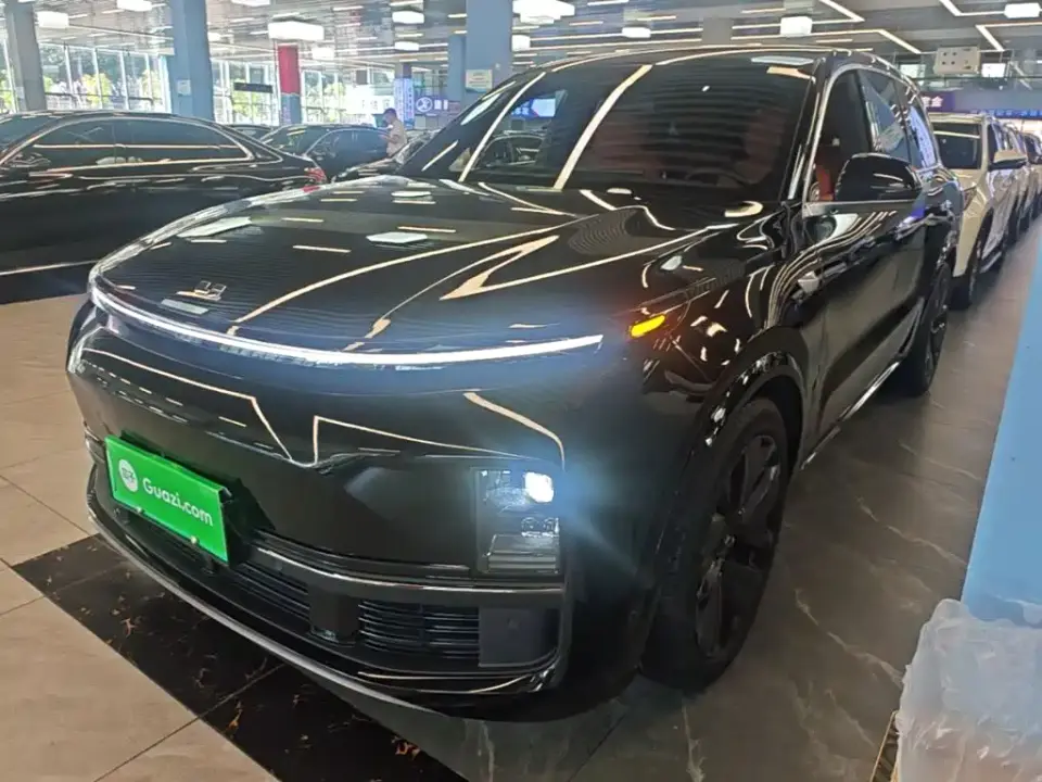 Li Auto Li L8 Pro 2025