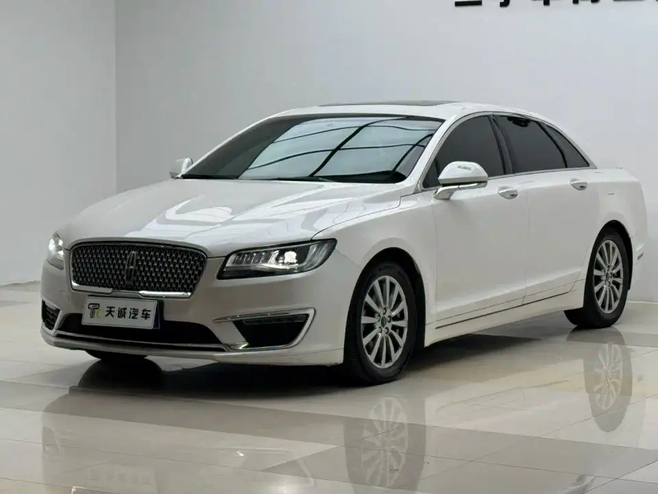 Lincoln MKZ 2.0T Premium Edition 2020