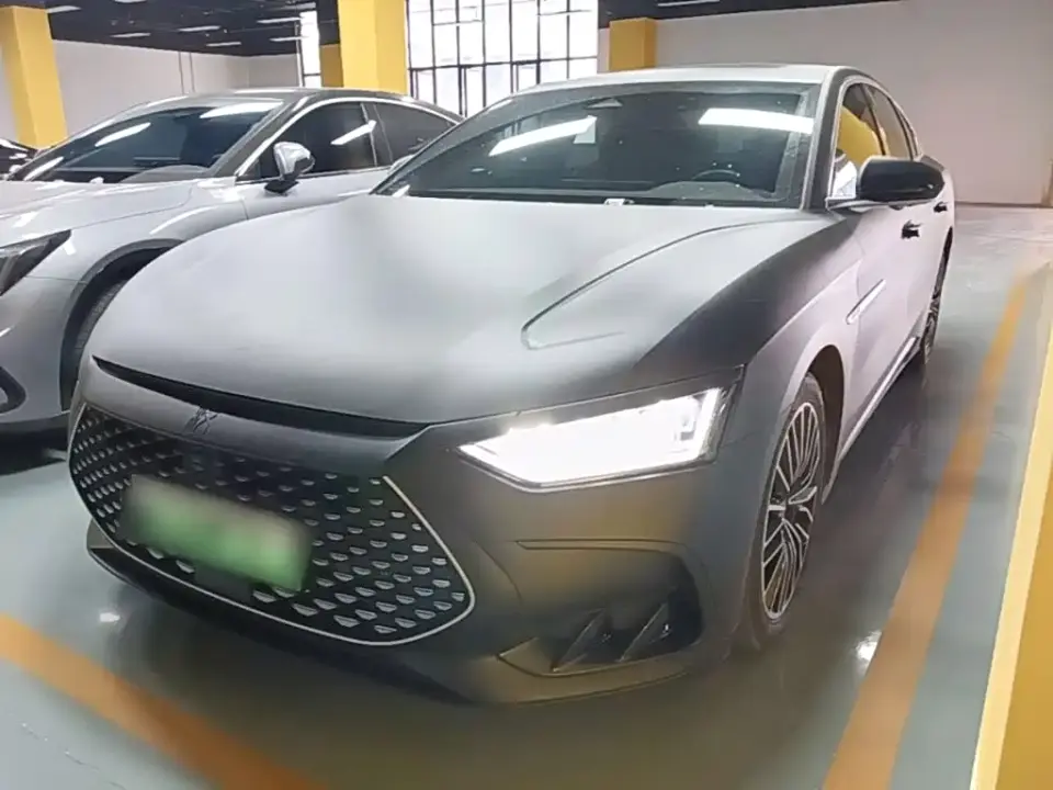 BYD Han DM-i Glory Edition 121KM Honor 2024