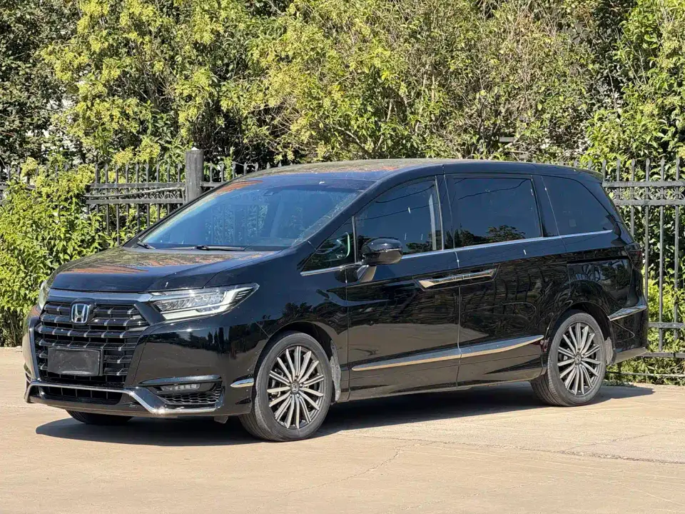 Honda Elysion 2.0L e:HEV Luxury 2023