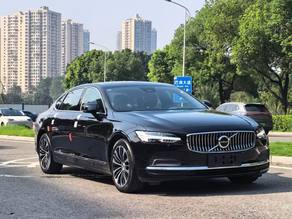 Volvo S90 B5 Zhiyi Luxury Edition 2024