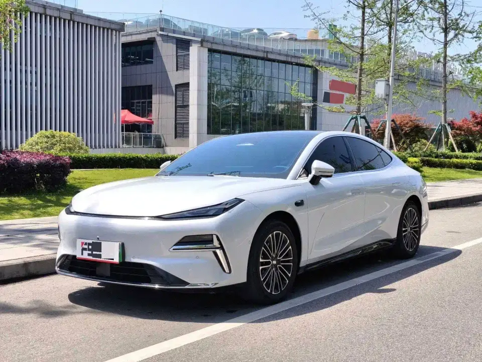 Geely Galaxy Galaxy Xingyao 8 130km EM-i Premium Edition 2025