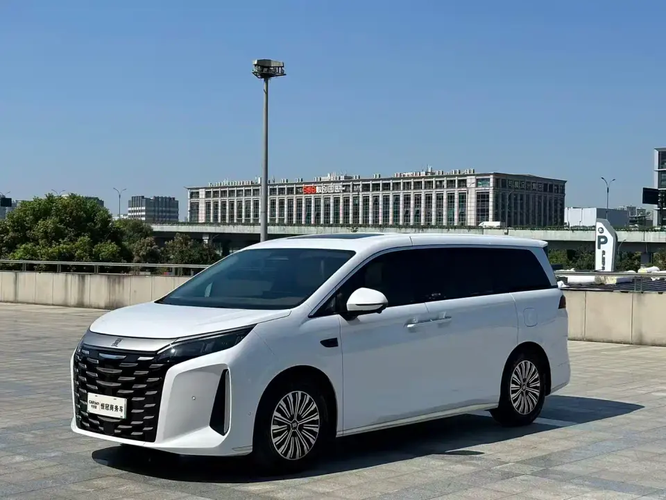 BYD Xia DM-i 1.5T 180km Excellence 2026