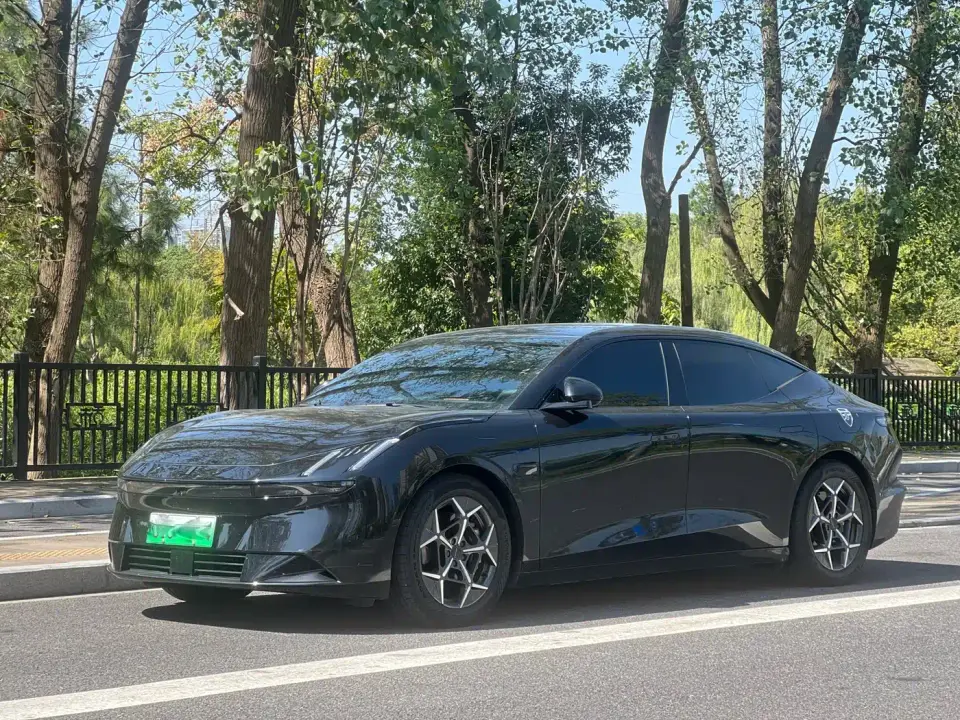 Lynk & Co Z10 71kWh 602km RWD Pro 2024