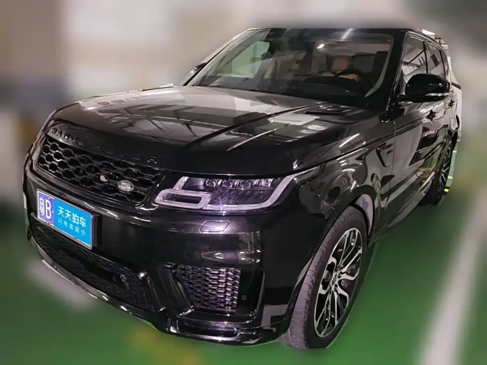 Land Rover Range Rover Sport 3.0 L6 Gloss Black Edition 2022