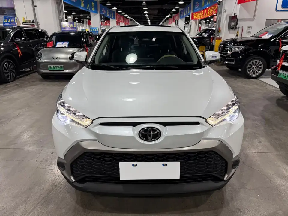 Toyota Frontlander 2.0L CVT Luxury Edition 2023