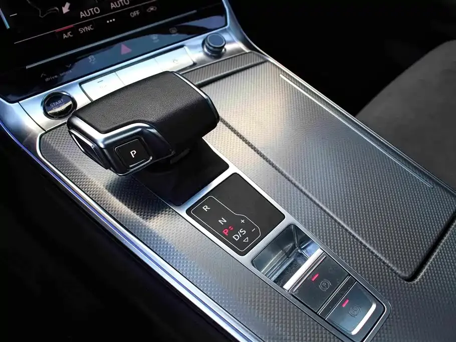 Audi A6L 45 TFSI Premium Dynamic 2024 — фото 10