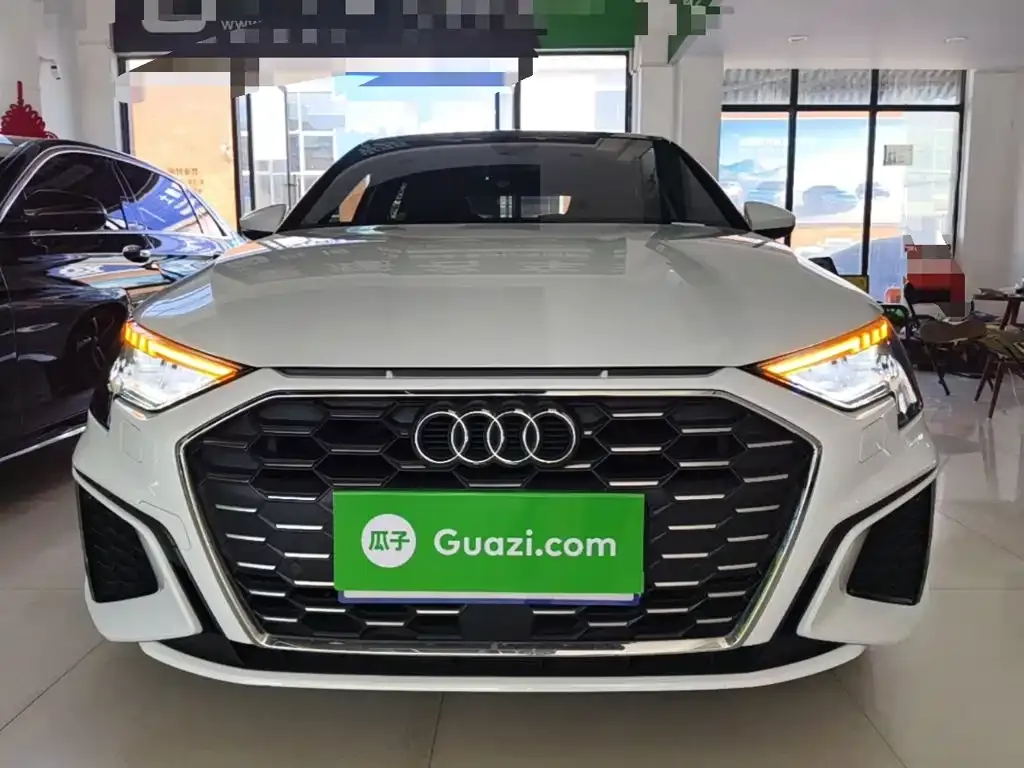 Audi A3 Sportback 35 TFSI Fashion Sport 2021 — фото 3