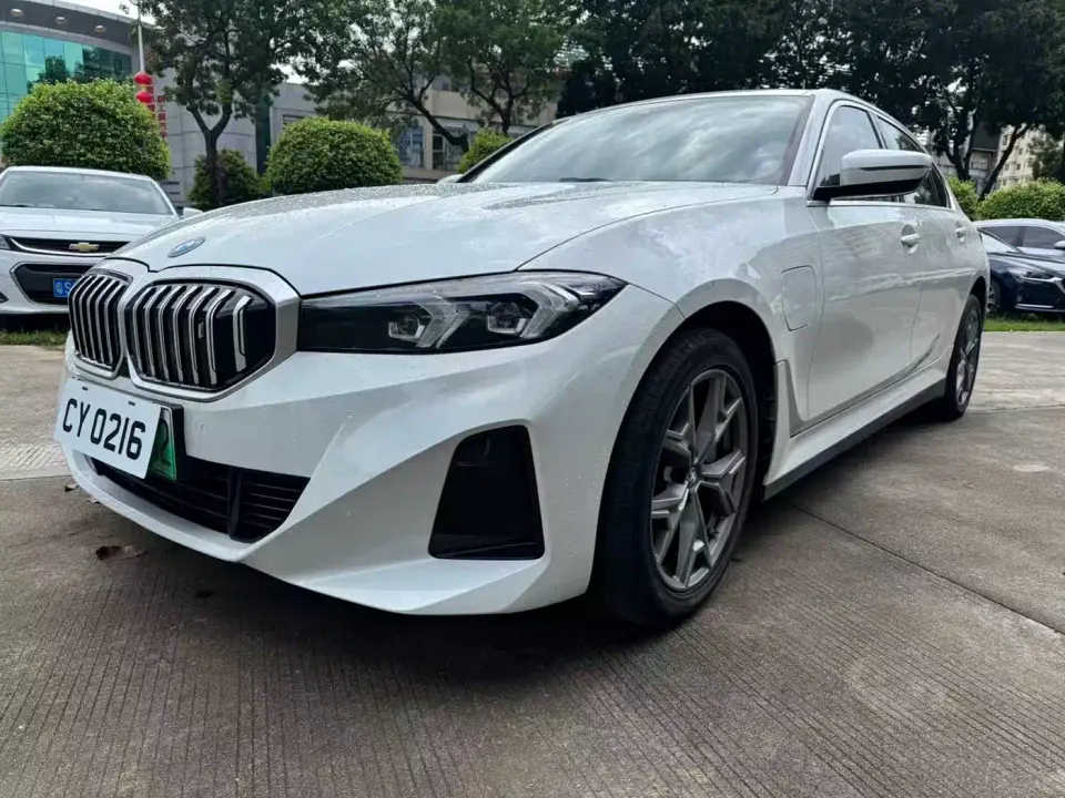 BMW i3 eDrive 35 L 2023