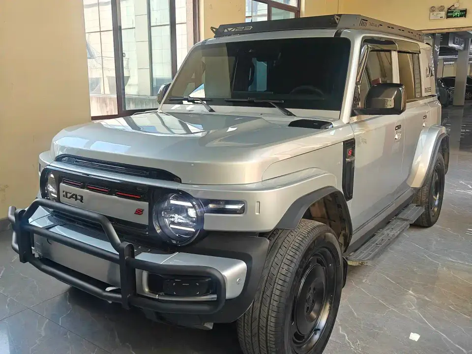 iCar V23 FWD Premium Model 2026