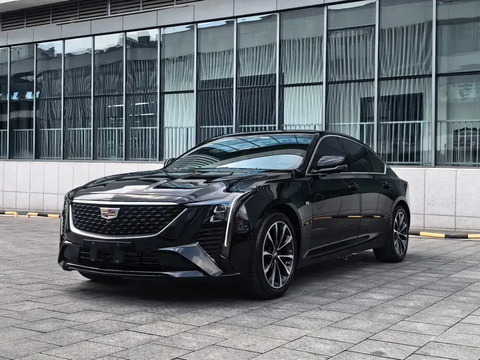 Cadillac CT5 Model 28T Urban Sport Edition 2025
