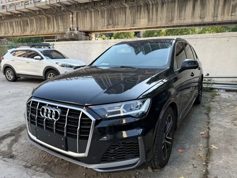 Audi Q7 45 TFSI quattro S line Luxury 2022
