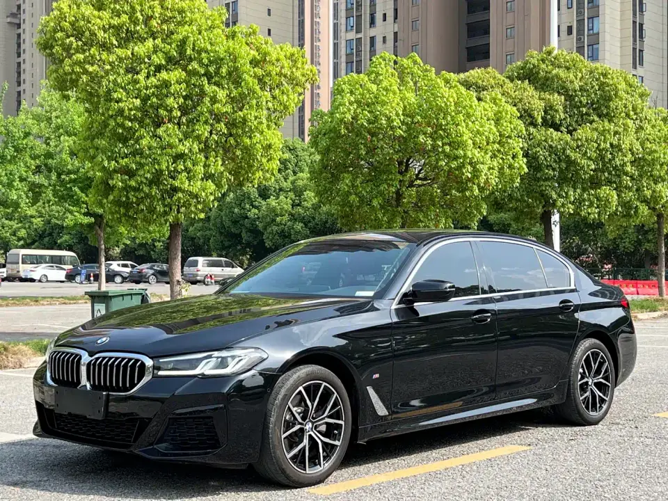 BMW 5 Series 525Li M Sport Package 2023