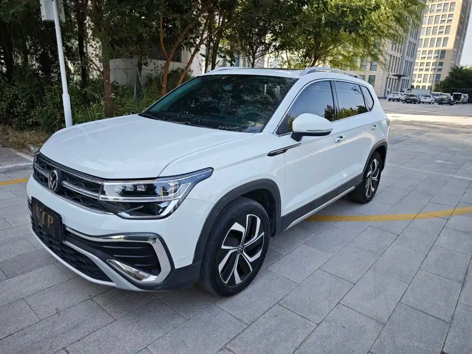 Volkswagen Tharu 300TSI 2WD New Moon Edition 2023