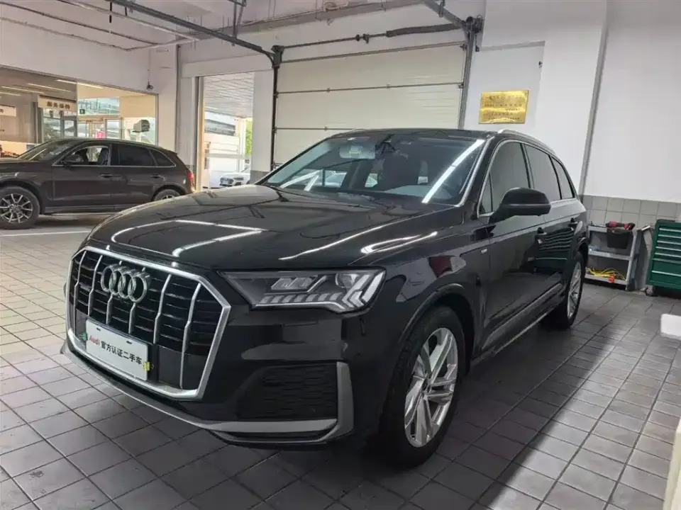 Audi Q7 45 TFSI S line Sport 2024