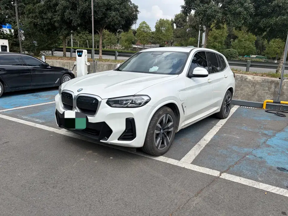 BMW iX3 Leading Type 2023