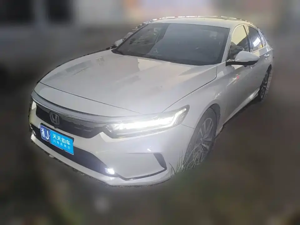 Honda Inspire Sharp Hybrid 2.0L Pure Elegance Edition 2022