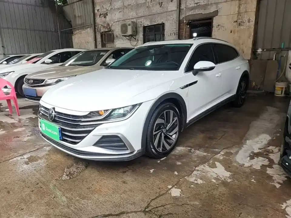 Volkswagen FAW-Volkswagen CC Shooting Brake 330TSI Hunter Edition 2021