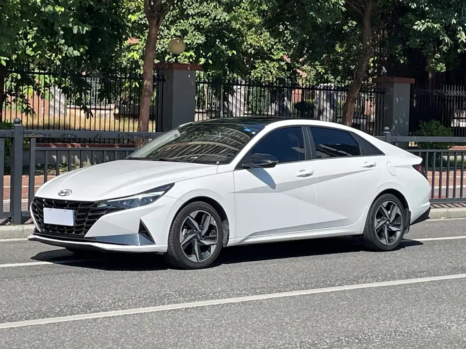 Hyundai Elantra 1.5L CVT GLX Elite Edition 2022