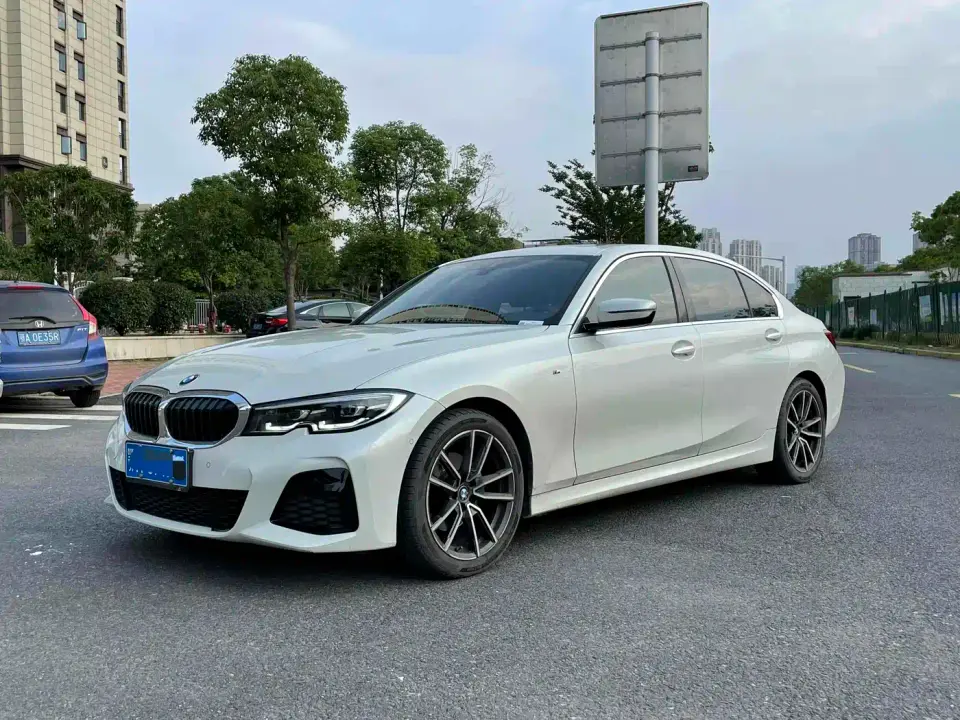 BMW 3 Series 325Li M Sport Package 2020