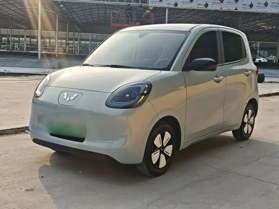 Wuling Motors Hongguang MINIEV 4-Door Advanced 2025