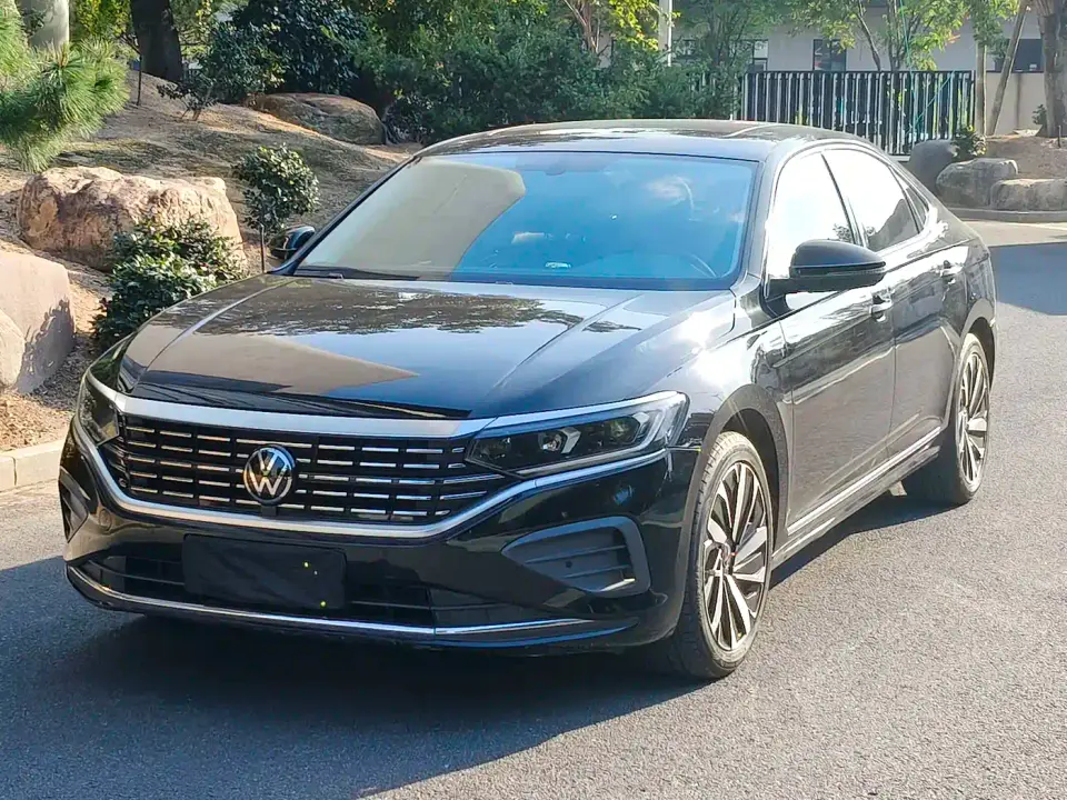 Volkswagen Passat 330TSI Elite Edition 2023