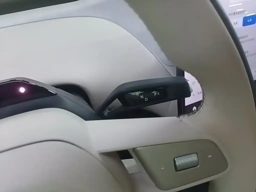 Xiaomi Auto Xiaomi YU7 Ultra Long Range High Performance AWD Max Edition 2025 — фото 14