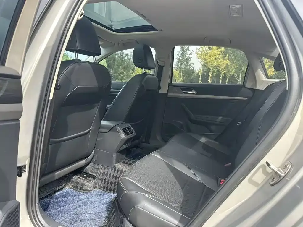 Volkswagen Lavida 1.5L Auto Comfort Edition 2021 — фото 10