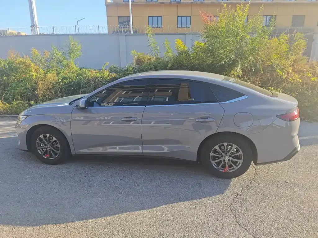 BYD Qin L DM-i 128KM Progressive 2026 — фото 7