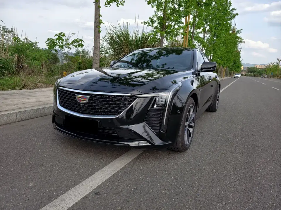 Cadillac CT5 28T Luxury Model Pro 2023