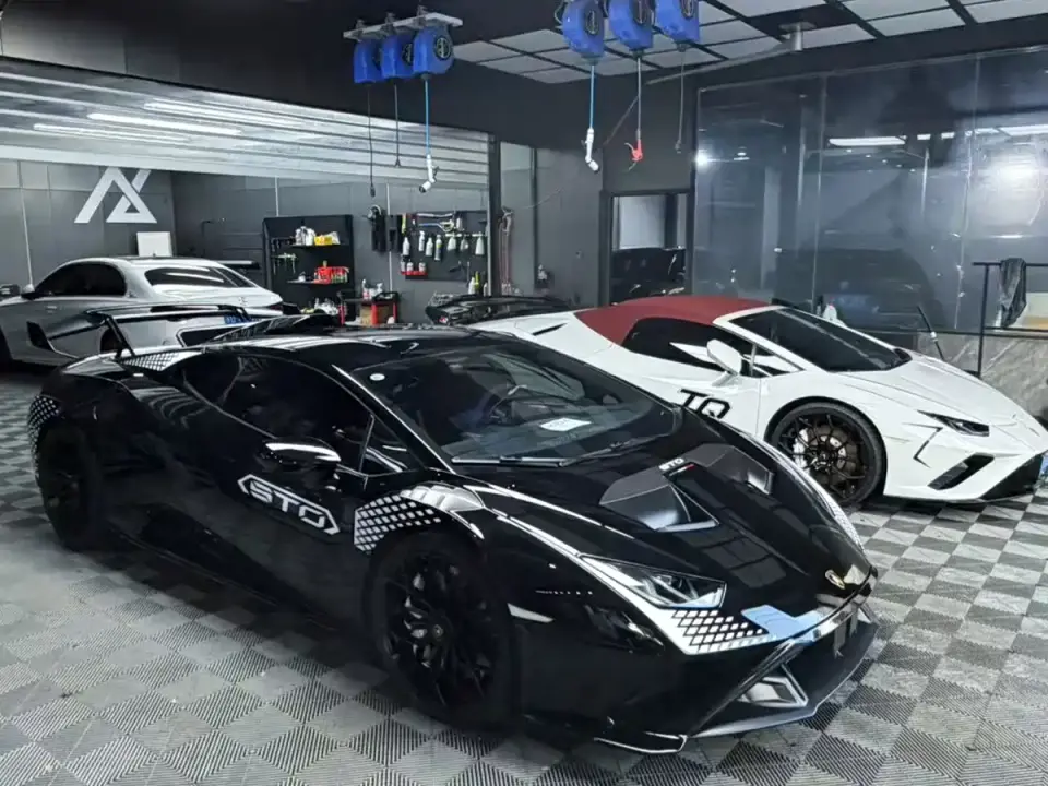 Lamborghini Huracán Huracán STO 2023
