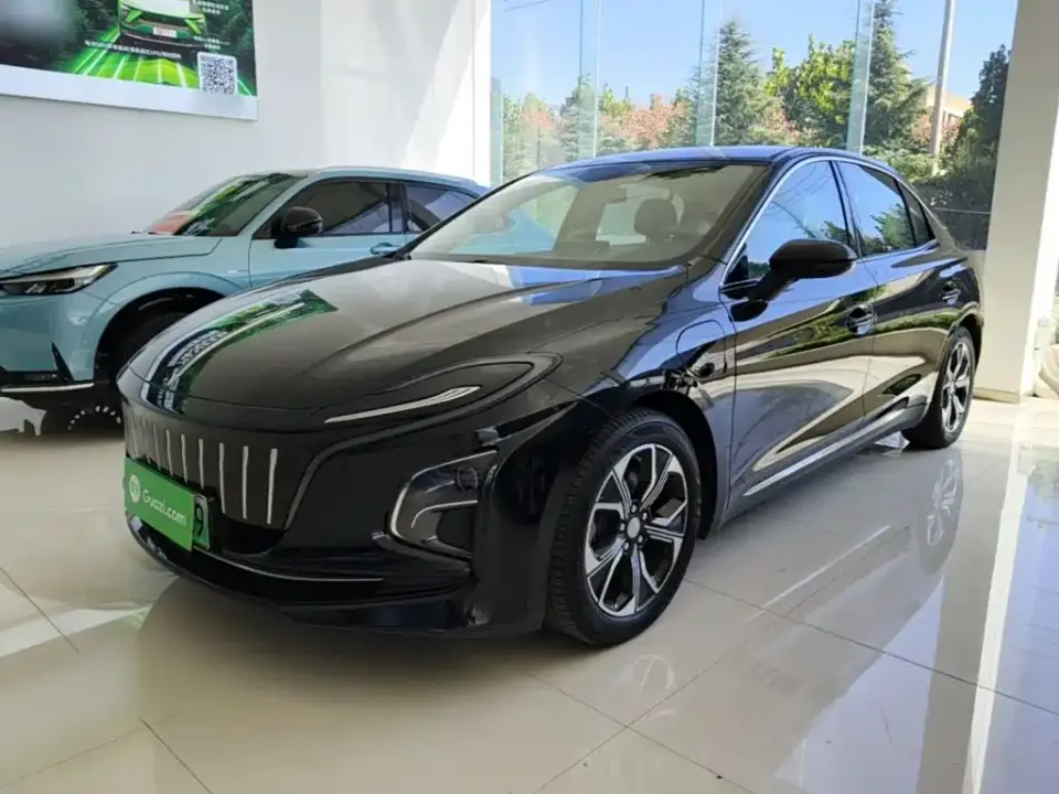 Hongqi E-QM5 Facelift Basic Travel Edition 2024