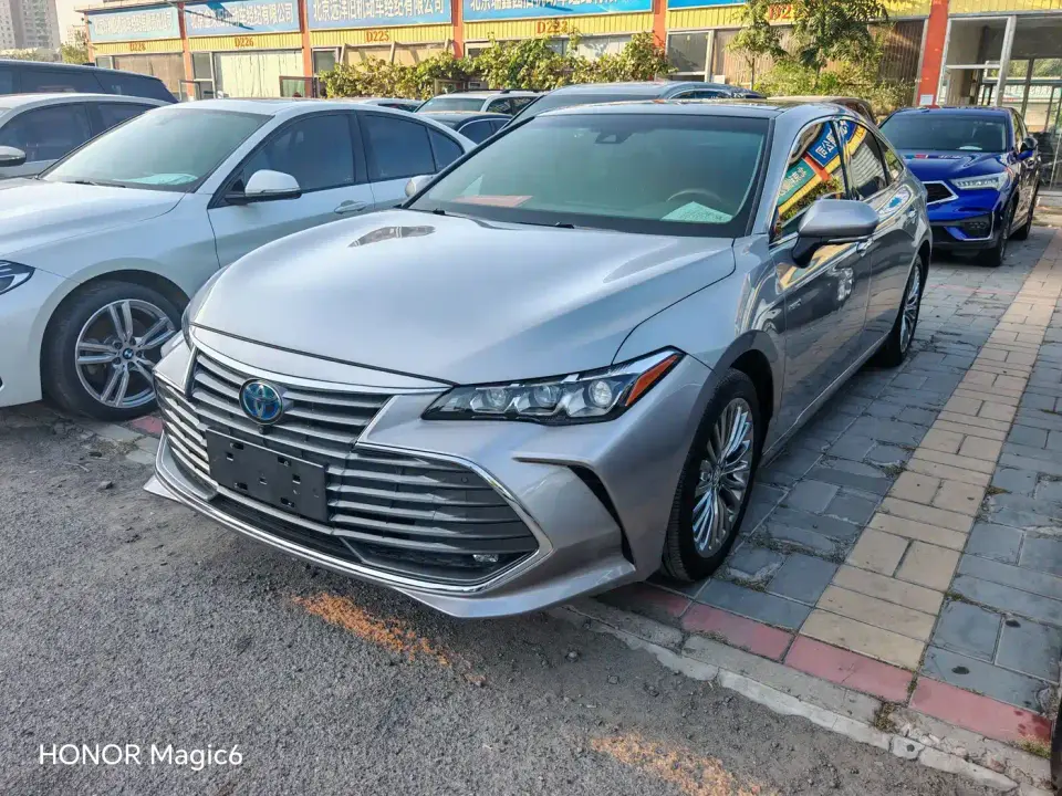Toyota Avalon Hybrid 2.5L Limited Flagship Edition China VI 2019