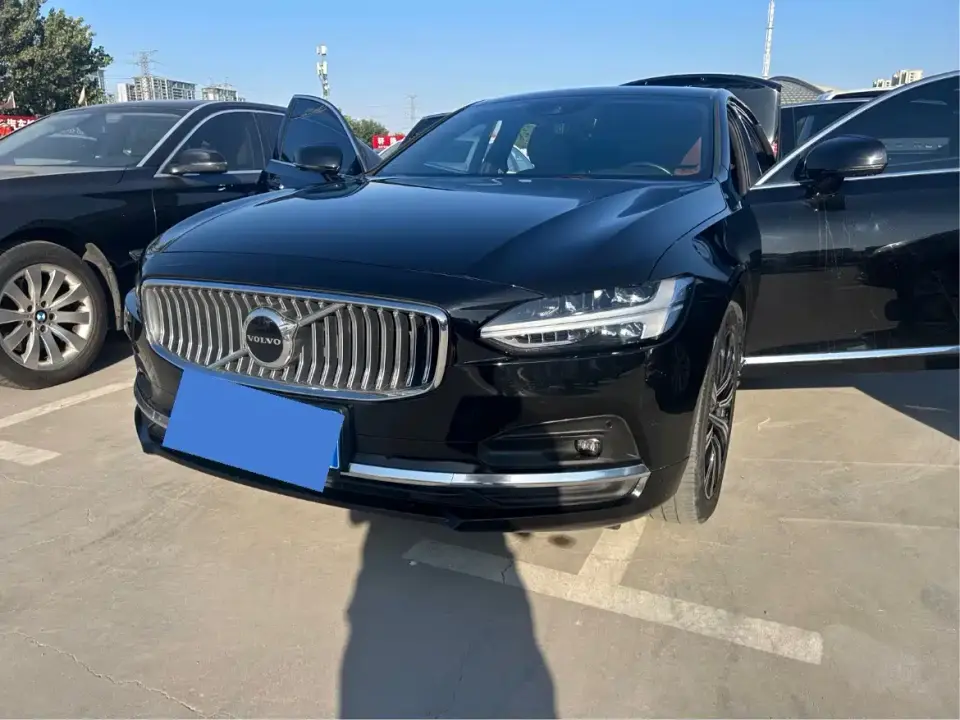 Volvo S90 Model B5 Inscription Luxury Edition 2020