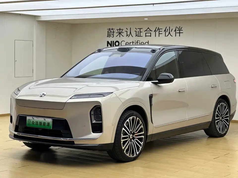 NIO ES8 Base Model 2025