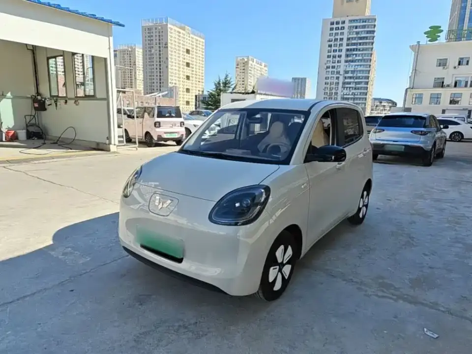 Wuling Motors Hongguang MINIEV 4-Door Advanced 2025