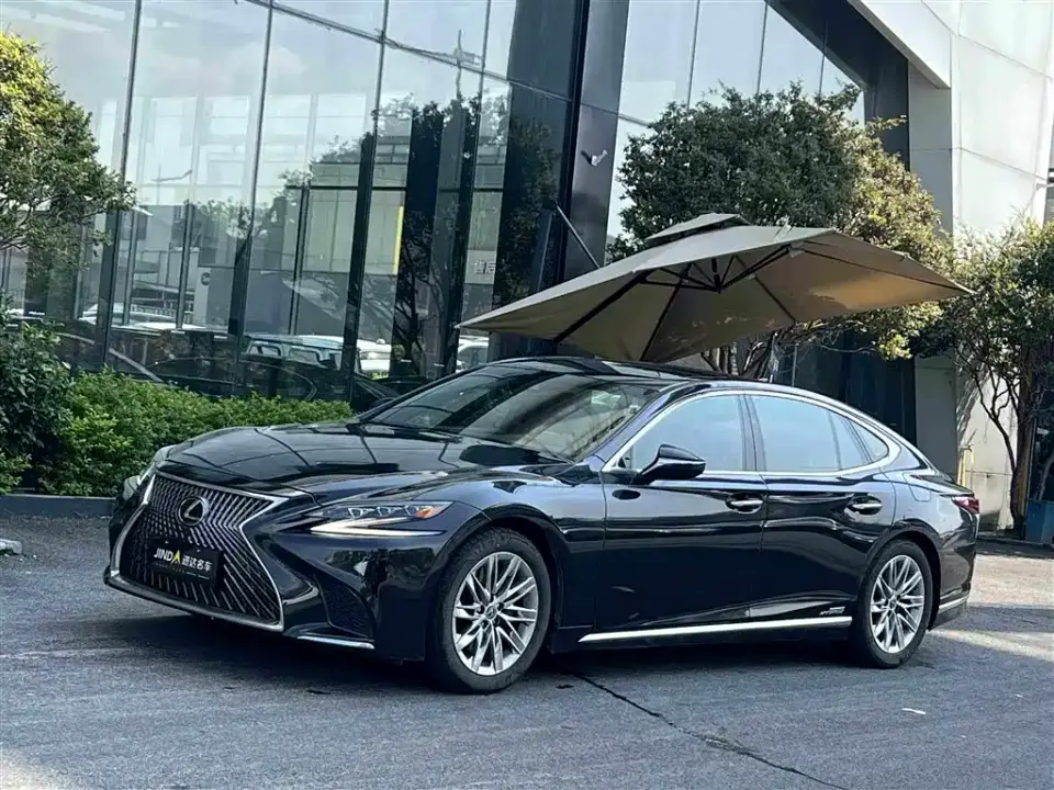 Lexus LS 500h Luxury Edition China V 2019