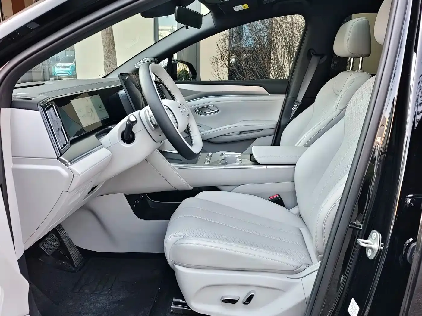 BYD Song Ultra Model Pure Electric 270kW 2026 — фото 4