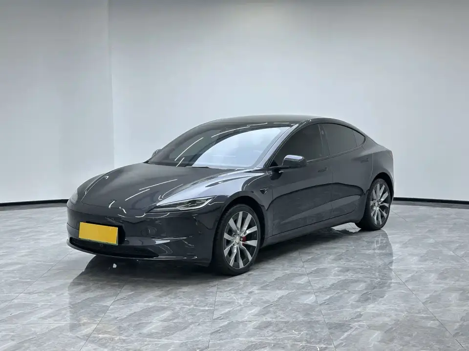 Tesla Model 3 Model Year Facelift Long Range Rear-Wheel Drive 2026